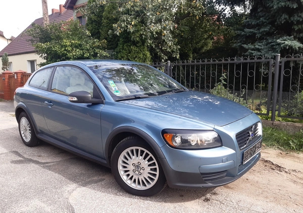Volvo C30 cena 12500 przebieg: 154406, rok produkcji 2007 z Trzemeszno małe 137